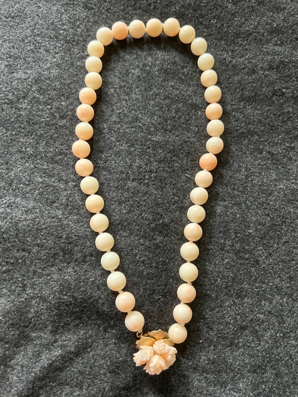Angel’s Skin Coral Single String Necklace Carve Coral Gold 14K Clasp Vintage 20” - Picture 2 of 7
